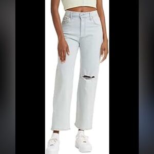 Levi’s Ribcage Straight Ankle Super High Rise Light Wash size 27
